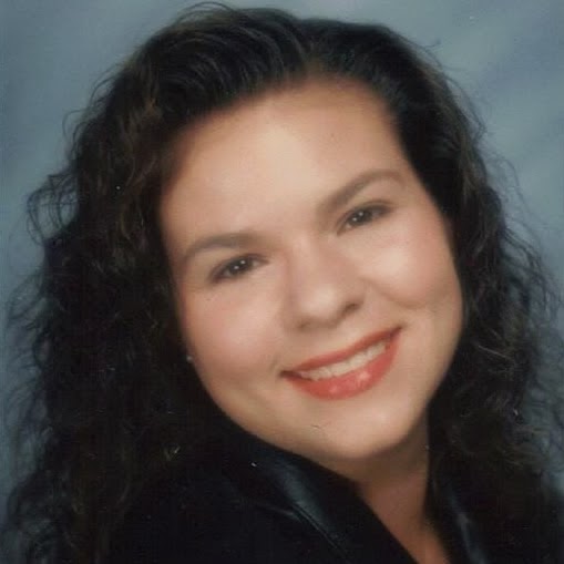 Rebecca Lachance Photo 28