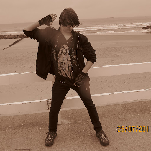 Sam Smart Photo 11