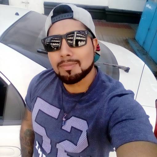 Domingo Adrian Photo 2