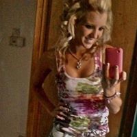 Mia Thompson Photo 7