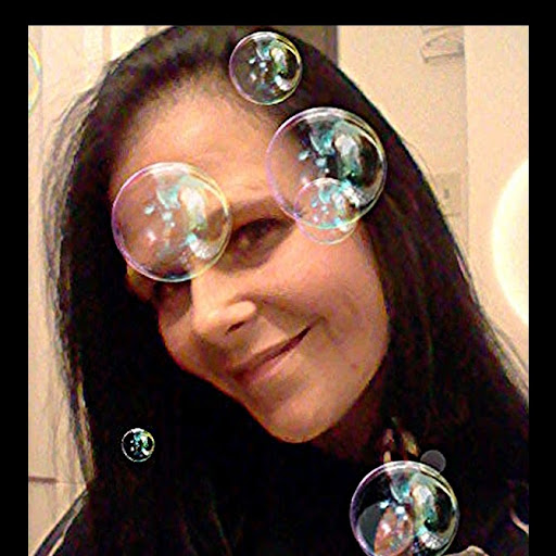 Lucinda Moore Photo 43