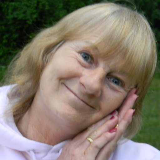 Debra Vickers Photo 7