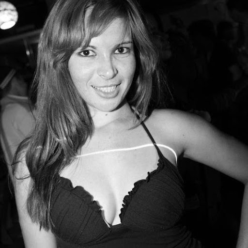 Erica Salgado Photo 38