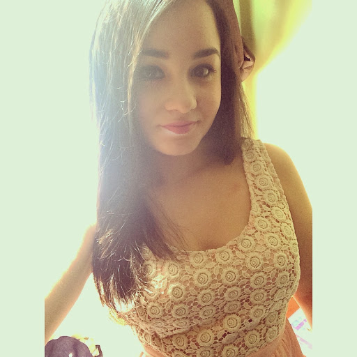 Stephanie Munoz Photo 19