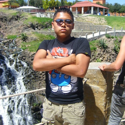 Francisco Flores Photo 30