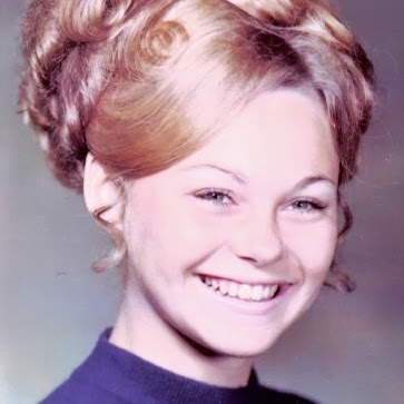 Linda Yates Photo 3