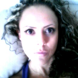 Alicia Amaya Photo 32