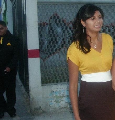 Elizabeth Sifuentes Photo 6