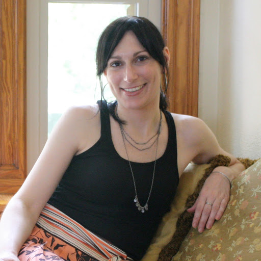 Amy Martin Photo 16