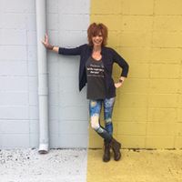 Colleen Abbott Photo 23