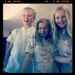 Rosie Morris Photo 5