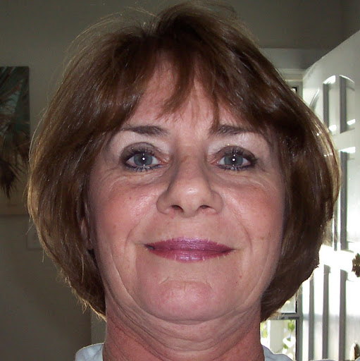 Suzanne Moore Photo 7