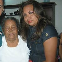 Estella Guillen Photo 3