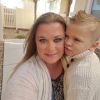 Christina Dickinson Photo 40