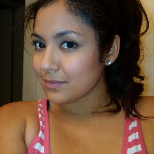Alicia Cardona Photo 27