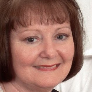 Rhonda Davis Photo 26