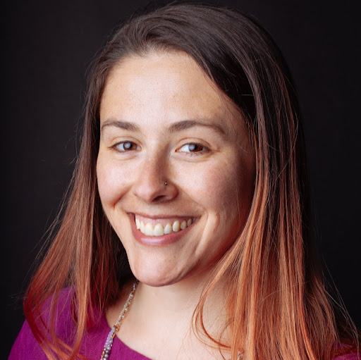 Julia Carlson Photo 16