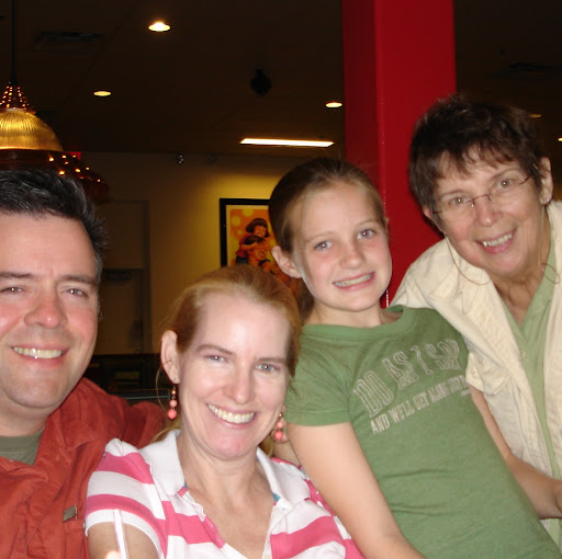 Eleanor Anderson Photo 30