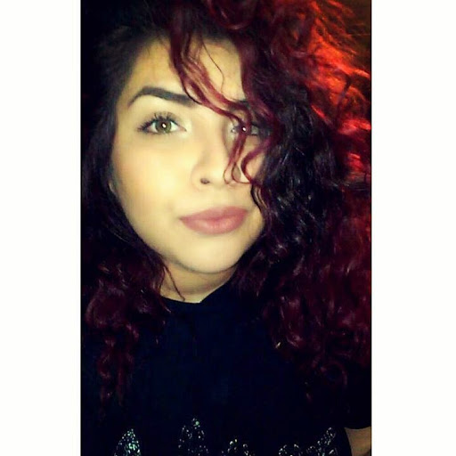 Betty Munoz Photo 10