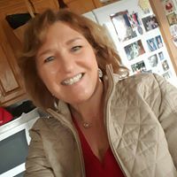 Beth Lambert Photo 34