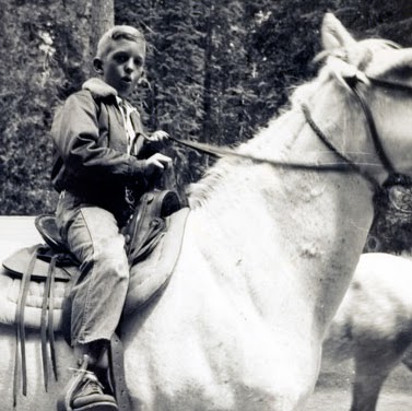 Robin Howard Photo 17