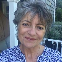 Jennifer Gower Photo 37