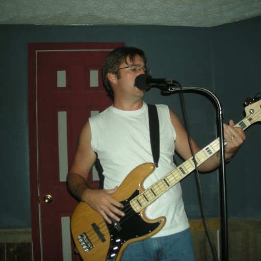 Bobby Douglas Photo 16