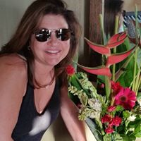 Julie Mchenry Photo 6
