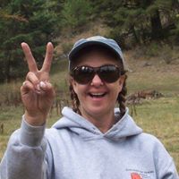 Julie Beck Photo 24