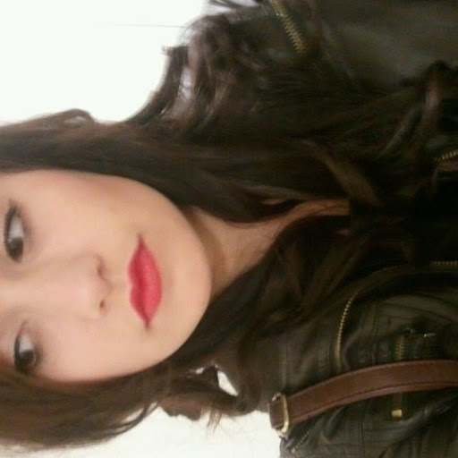 Vanessa Hennessy Photo 8