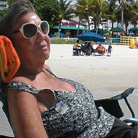 Sandra Morris Photo 25