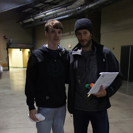 Jay Larson Photo 28