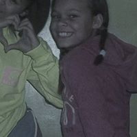 Alma Lang Photo 7
