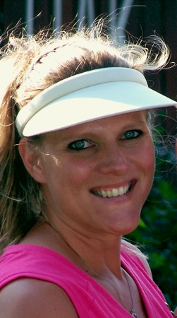 Nikki Petersen Photo 22