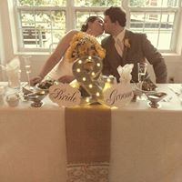 Laura Simmons Photo 27