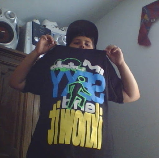 Isaac Reyes Photo 12