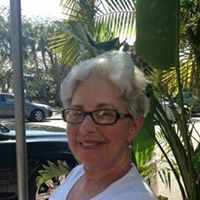 Susie Mayer Photo 26
