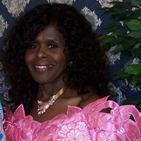 Maxine Harris Photo 42