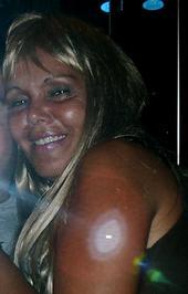 Lisa Worthington Photo 33