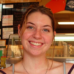 Kelly Mcintyre Photo 44