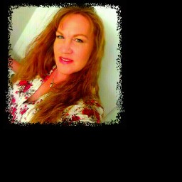 Michele Nicholson Photo 9