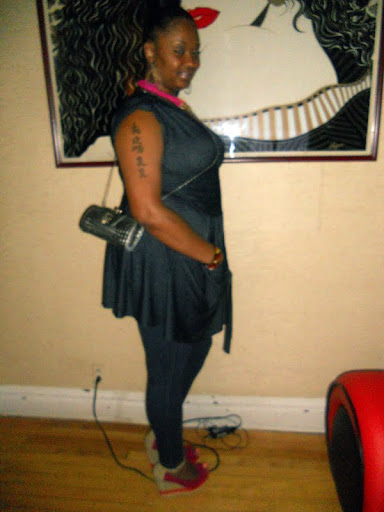 Nichelle Jones Photo 30