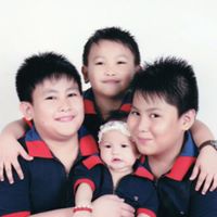 Michelle Tan Photo 32