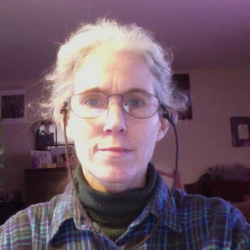 Christine Perry Photo 37