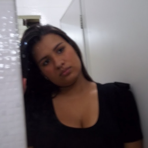 Julia Spinelli Photo 19
