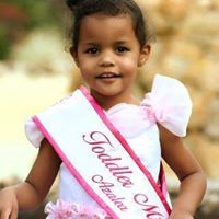 Maxine Hines Photo 10