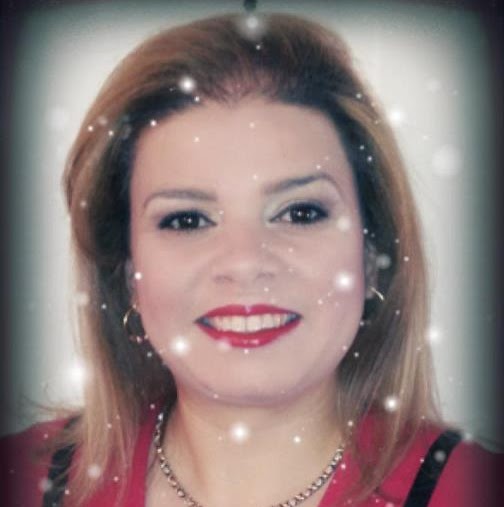 Angelina Gonzalez Photo 33