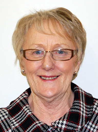 Eileen Jones Photo 7