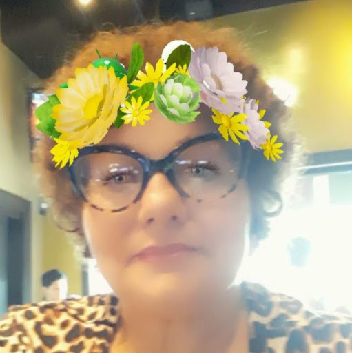 Luz Vega Photo 5