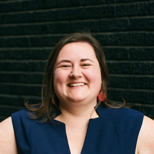 Elizabeth Magee Photo 5